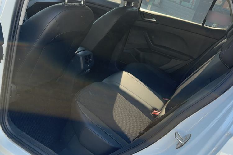 Used Volkswagen Tacqua 2021 200TSI DSG JoyConnect Edition Interior 2