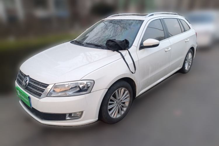 Used Volkswagen Gran Lavida 2013 1.6L Manual Comfort Model