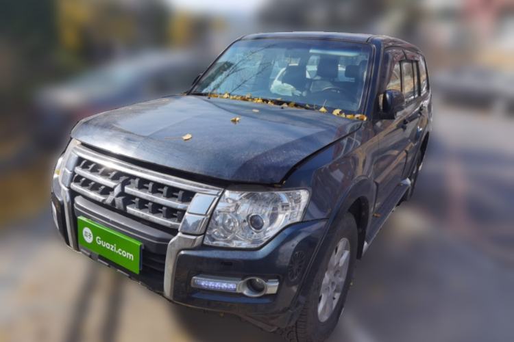 Used Mitsubishi Pajero 2016 3.0L Automatic Standard Version China V Standard