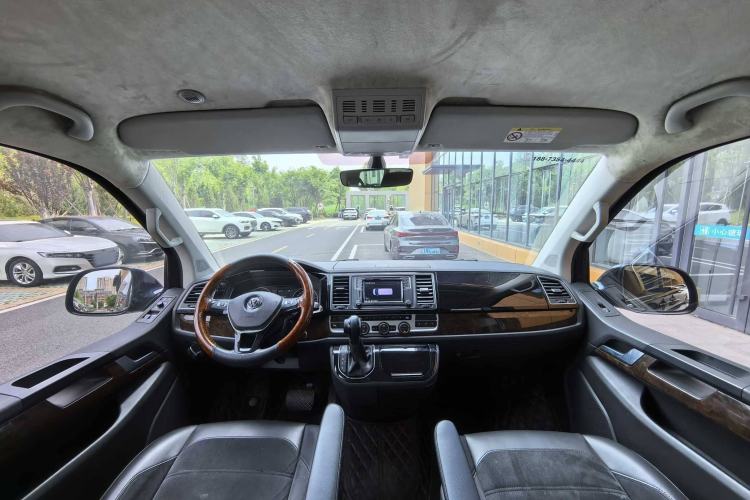 Used Volkswagen Multivan 2018 2.0 TSI Two-Wheel-Drive Luxury Edition 7 Seats