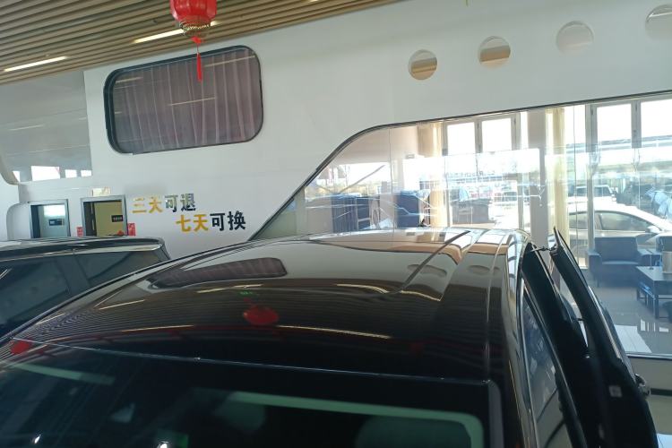 Used Volkswagen Viloran 2024 380TSI Luxury Edition Roof