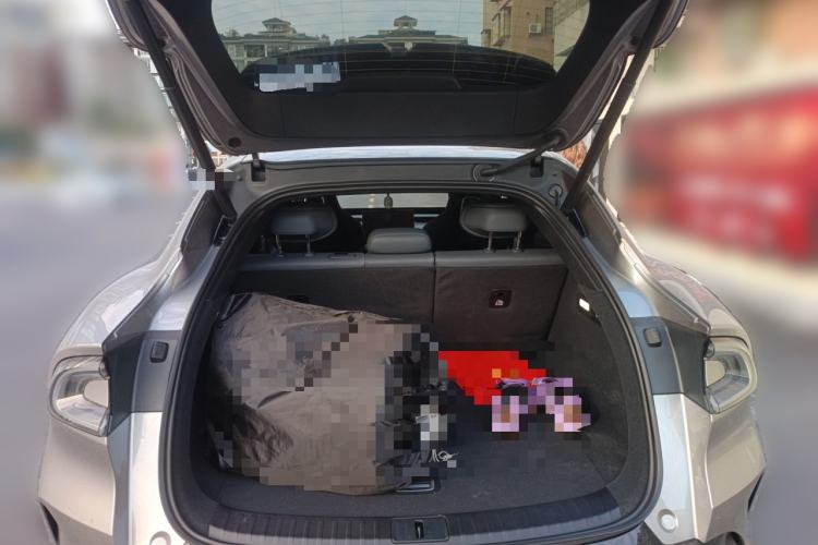 Used Xiaomi Auto YU7 2025 Ultra-Long Range All-Wheel Drive Pro Version
