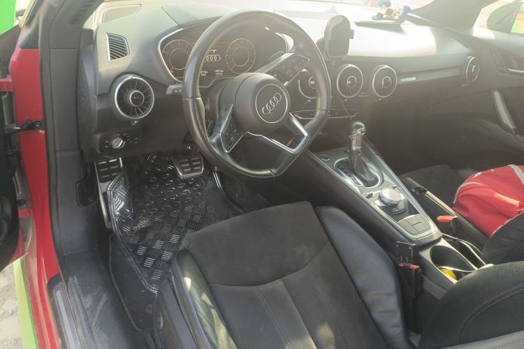 Used Audi TT 2015 TT Coupe 45 TFSI Center Console