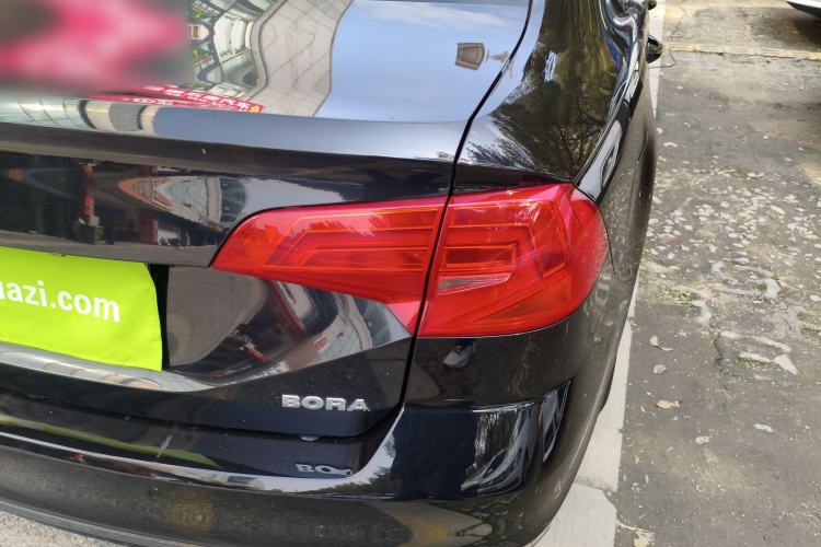 Used Volkswagen Bora 2016 1.6L Automatic Fashion Model