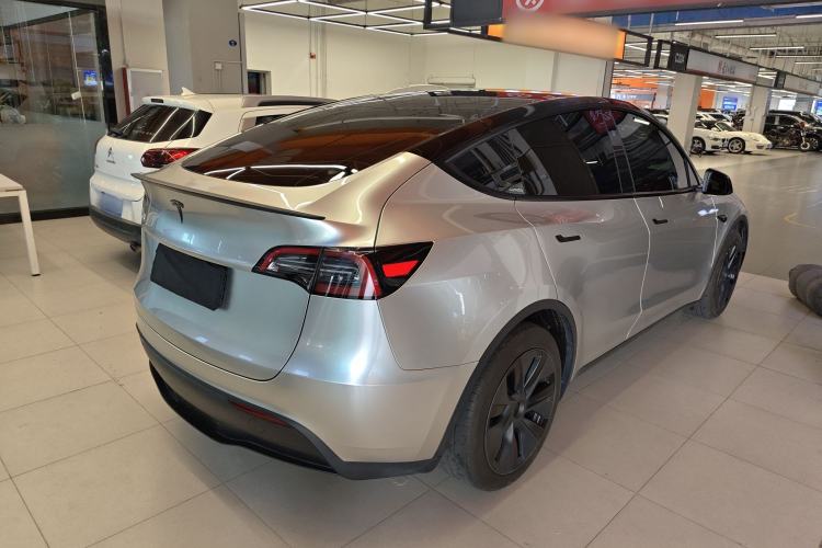Used Tesla Model Y 2024 Rear-Wheel-Drive Version
