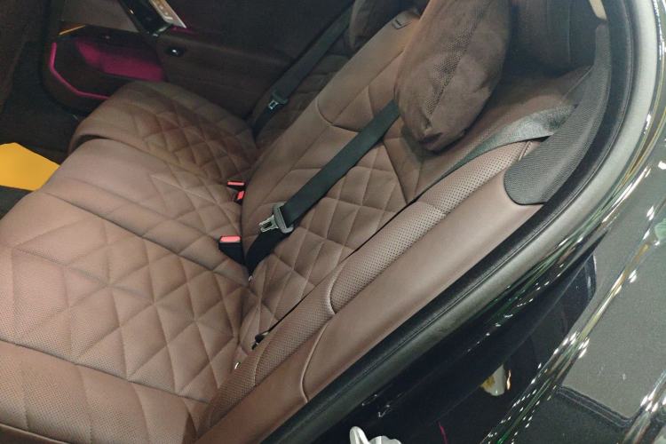 Used BMW i7 2023 eDrive50L Leading M Sport Package
