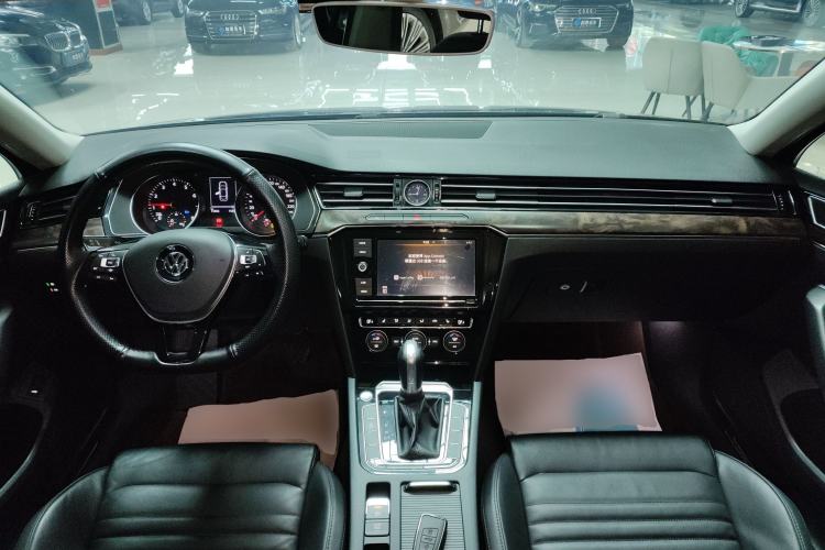 Used Volkswagen Magotan 2019 330TSI DSG Luxury Version China VI Standard
