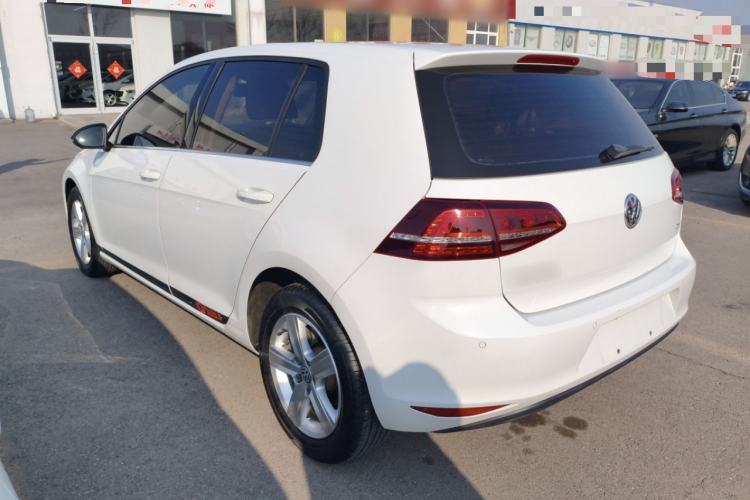 Used Volkswagen Golf 2017 1.6L Automatic Comfort Million-Vehicle Anniversary Edition