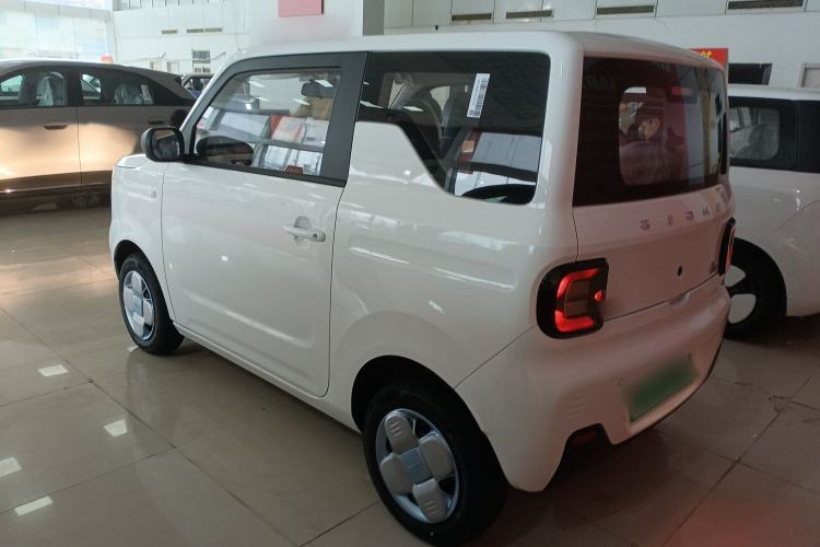 Used Geely Galaxy Panda 2024 Panda Mini 200km Endurance Bear
