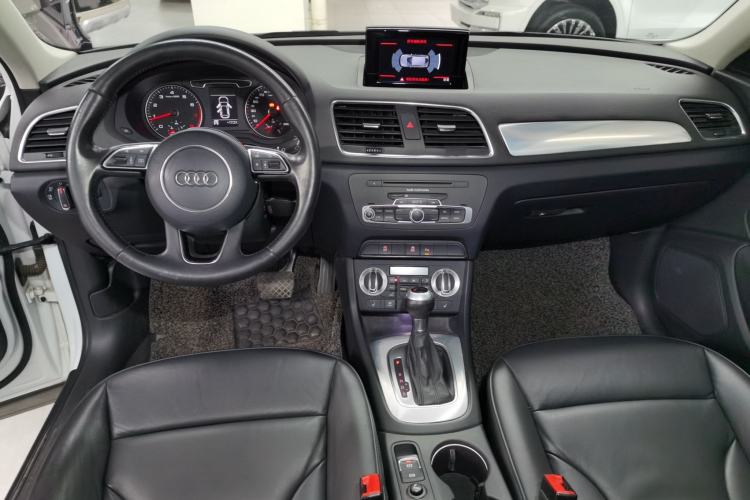 Used Audi Q3 2015 35 TFSI Comfort Model
