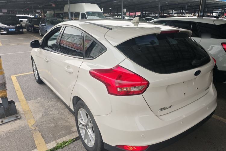 Used Ford Focus 2018 Hatchback Classic 1.6L Automatic Trendy SmartDrive Edition