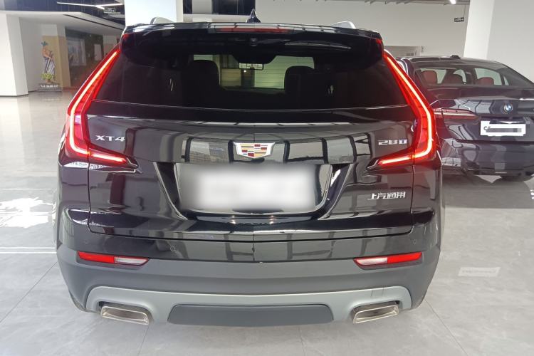 Used Cadillac XT4 2023 28T Two-Wheel-Drive Luxury Version
