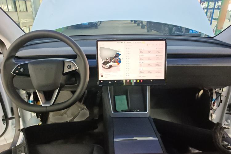 Used Tesla Model Y 2025 Updated Version Long-Range All-Wheel Drive Center Console