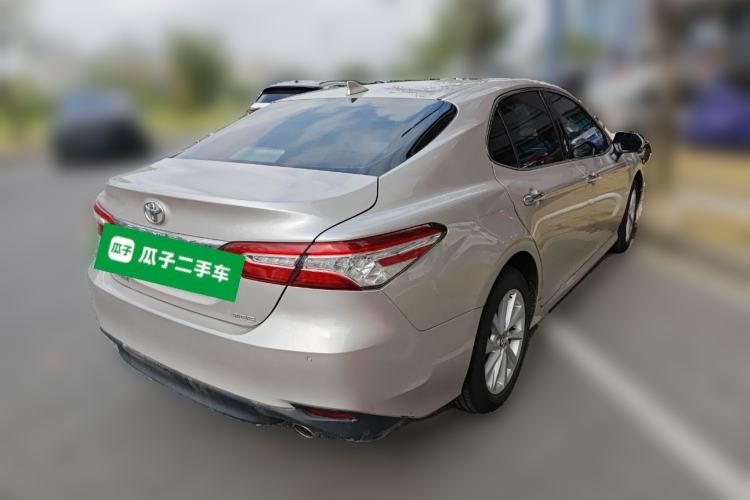 Used Toyota Camry 2021 2.0G Luxury Edition
