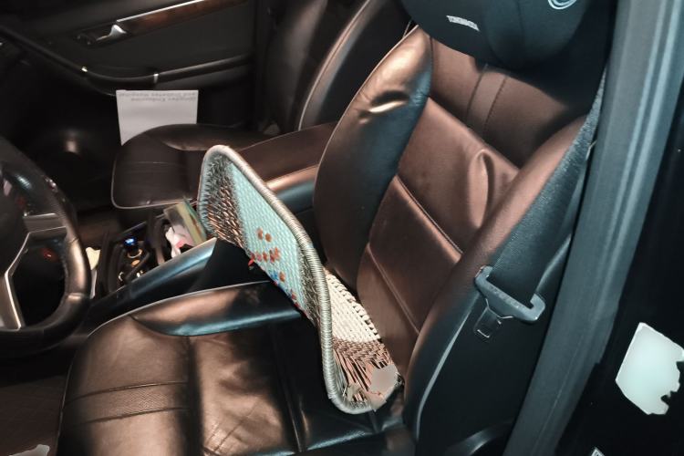 Used Mercedes-Benz R-Class 2011 R 350 L 4MATIC