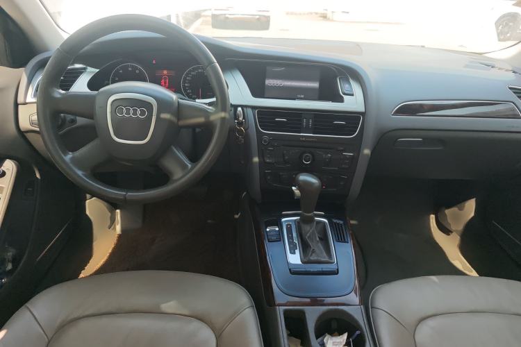 Used Audi A4L 2011 2.0 TFSI Comfort Model