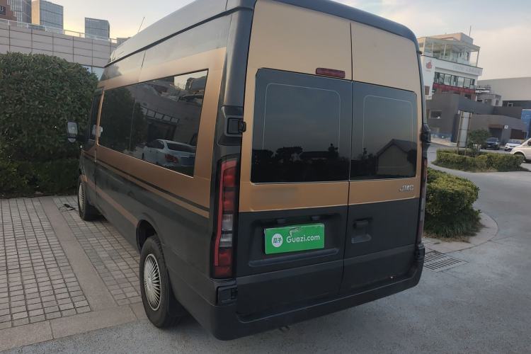 Used JMC Fushun 2022 2.0T Manual Multi-Function Passenger Vehicle Mid-Range High Roof 6-7 Seats
