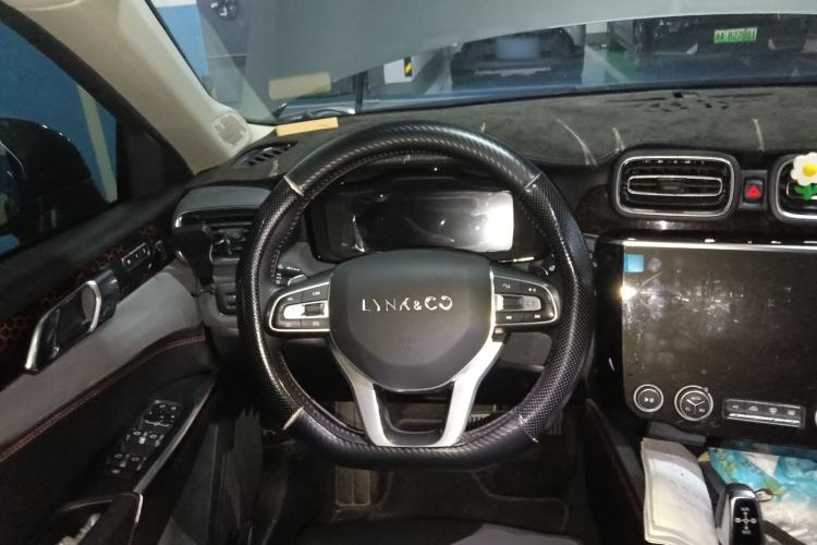 Used Lynk & Co 02 2020 1.5T DCT Two-Wheel Drive Pro Edition Steering Wheel