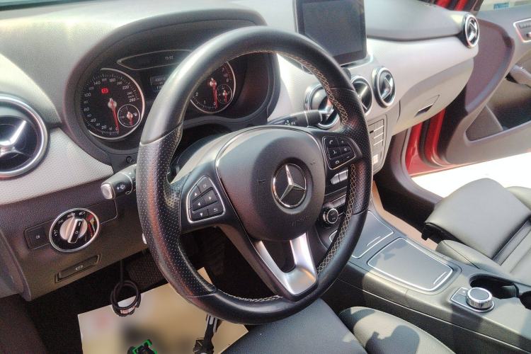 Used Mercedes-Benz B-Class 2017 B 200 Fashion Model
