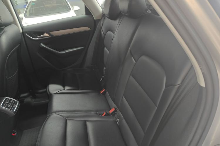 Used Audi Q3 2015 30 TFSI Ambition Edition
