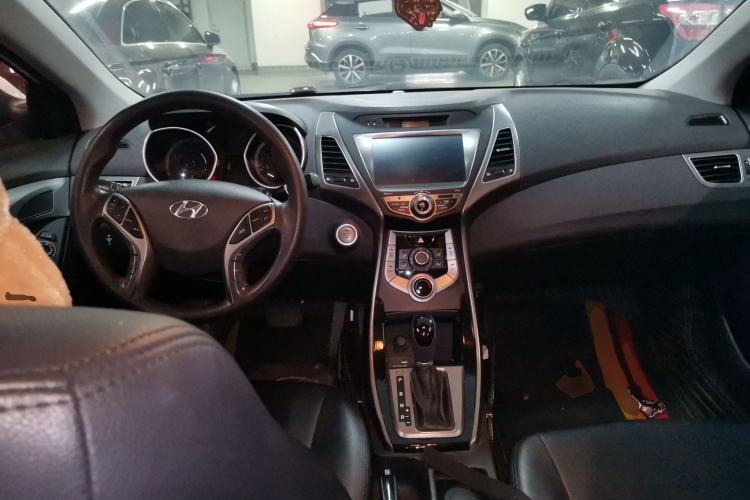 Used Hyundai Elantra (5th Generation / Langdong) 2015 1.6L Automatic Leading Model
