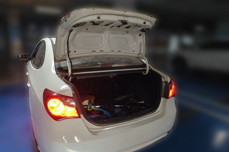 Used Hyundai Celesta 2011 1.6L Manual Comfort Edition
