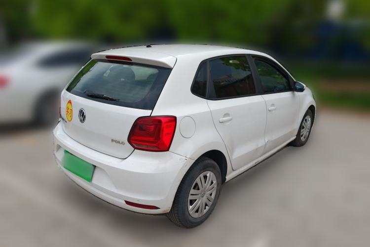 Used Volkswagen Polo 2016 1.4L Manual Fashion Model