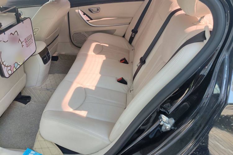 Used Roewe e950 2017 50T Hybrid Connected Executive Edition