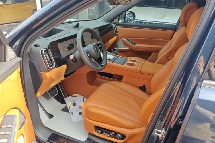 Used Hima AITO M8 2025 Extended-Range Max+ Version 53.4 kWh 6-Seater Edition