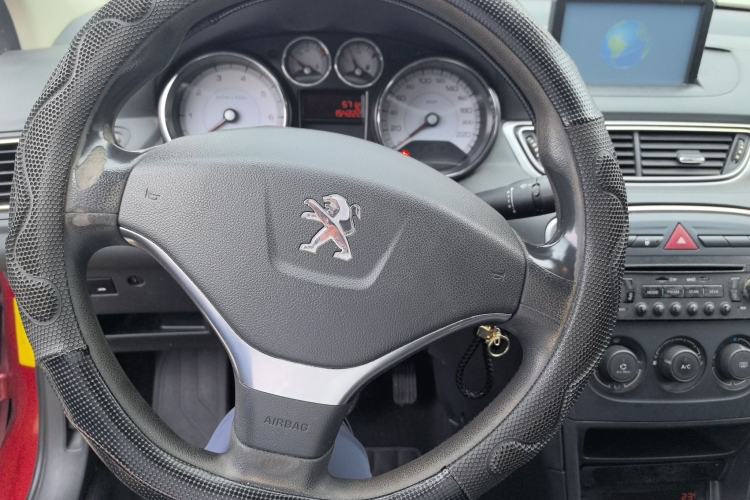 Used Peugeot 308 2014 Enjoy Edition Classic 1.6L Manual YouShang Model Steering Wheel