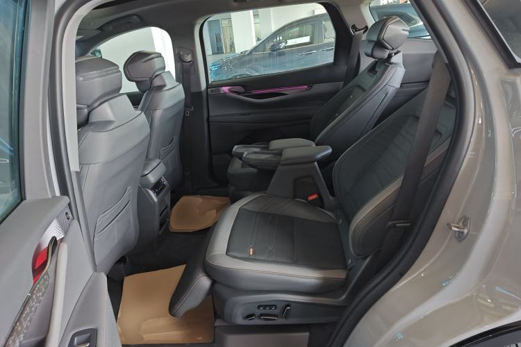 Used Ford Edge 2023 Ford Explorer L 2.0T EcoBoost Four-Wheel Drive 7-Seater Supreme Model