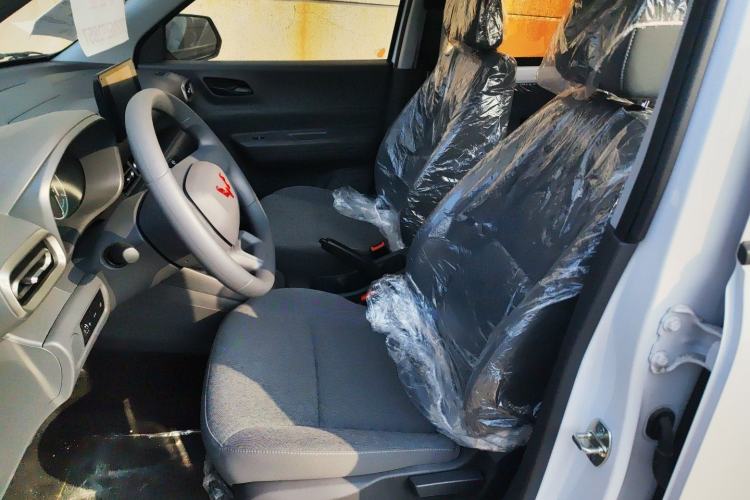 Used Wuling Hongguang New Energy 2024 All-Electric Model 300KM Standard Version