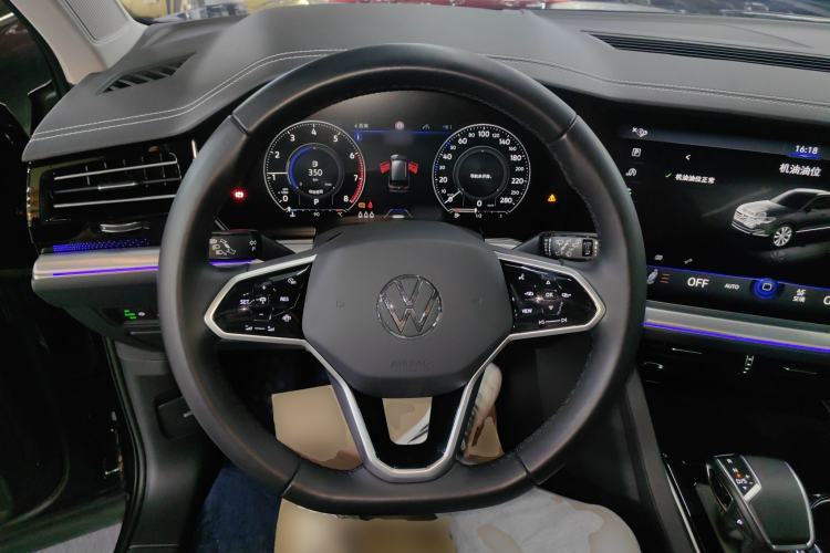 Used Volkswagen Touareg 2022 3.0 TSI Luxury Edition Black Diamond Sport Package