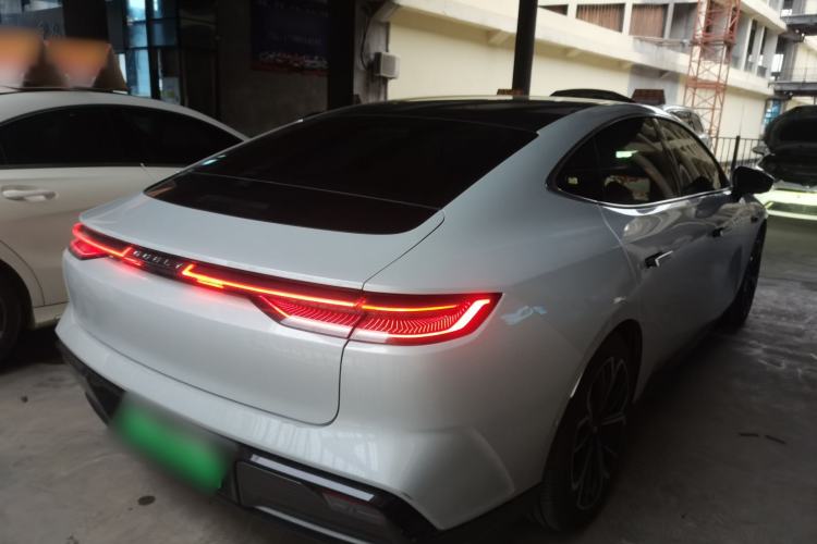 Used Geely Galaxy E8 2025 575 km Exploration Intelligent Driving Edition