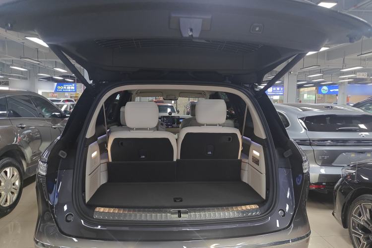 Used Nio ES8 2026 Model 6-seat Executive Luxury Edition Trunk