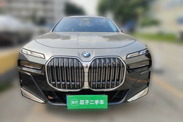 Used BMW 7 Series 2023 735Li M Sport Package Front