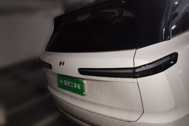 Used ONVO Luxeed L90 2025 Model—Ultra Six-Seater Version
