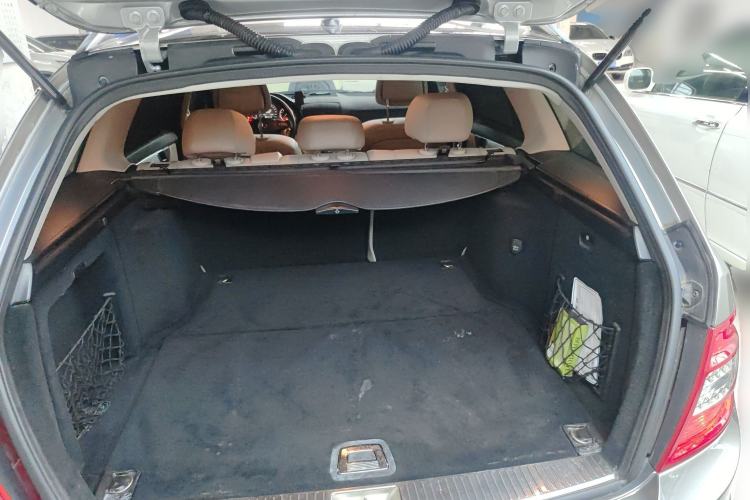 Used Mercedes-Benz C-Class 2010 C 300 Estate Trunk