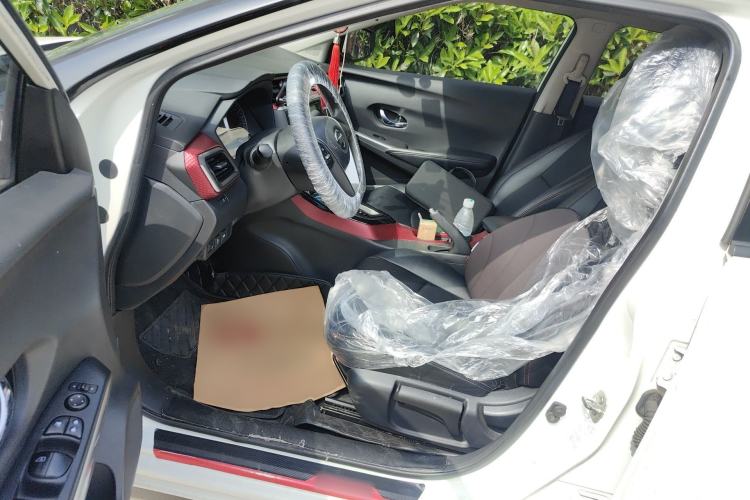 Used Nissan Lannia 2016 1.6L CVT Smart Cool Edition Driver Seat