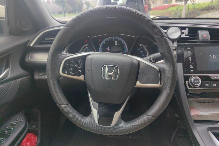 Used Honda Civic 2016 220TURBO CVT Luxury Edition
