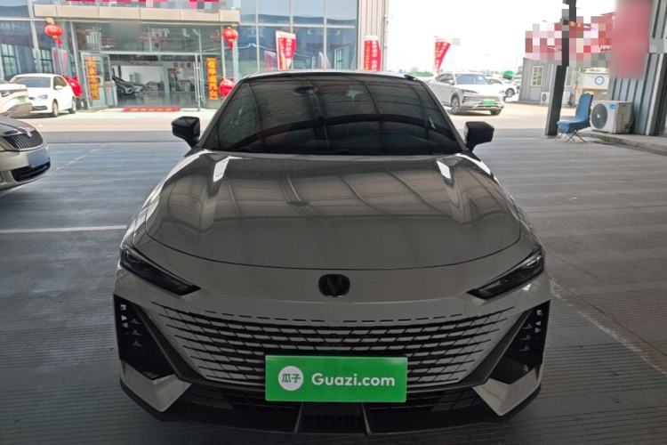 Used CHANGAN UNI-V 2022 1.5T Prestige Version Front