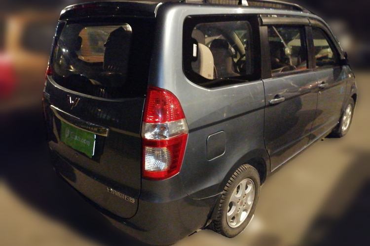 Used Wuling Hongguang 2013 1.5L Comfort Model
