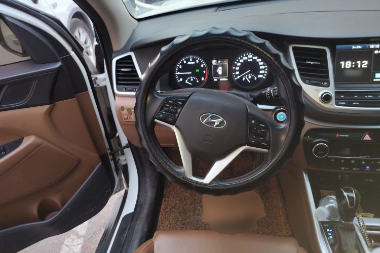 Used Hyundai Tucson 2015 1.6T Dual-Clutch Two-Wheel-Drive Smart Model
