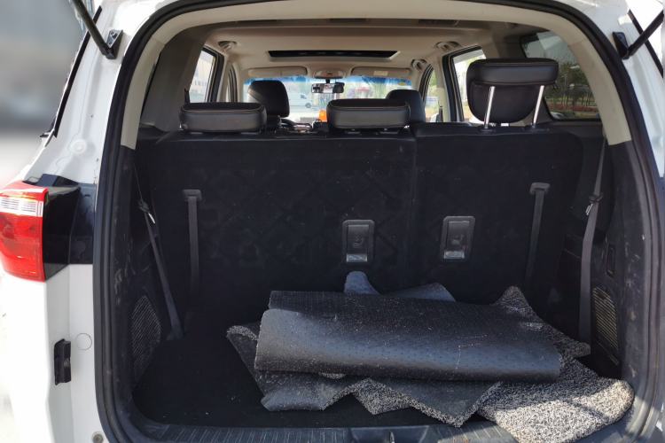 Used Wuling Hongguang S3 2018 1.5T Manual Luxury Model China V Standard Trunk