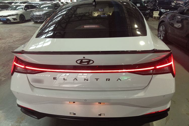 Used Hyundai Elantra 2022 1.5L CVT 20th Anniversary Edition
