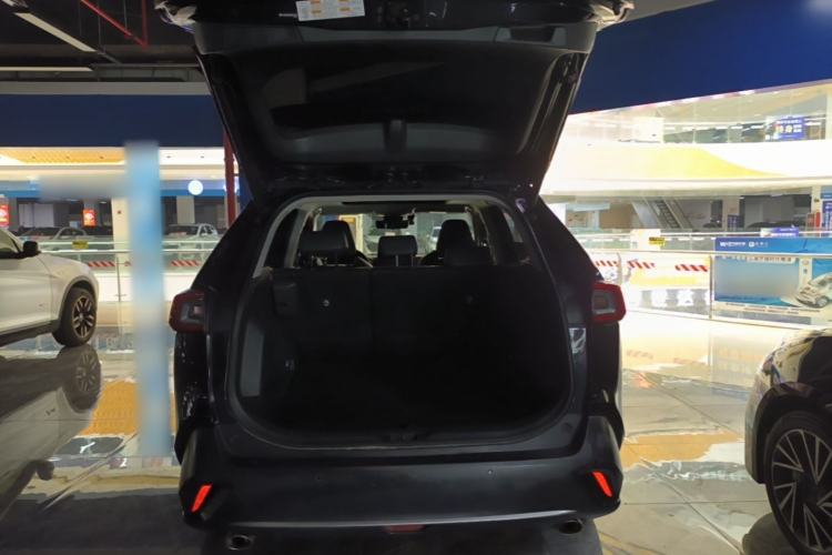 Used Toyota Wildlander 2021 2.0L CVT 4x4 Luxury Edition Trunk