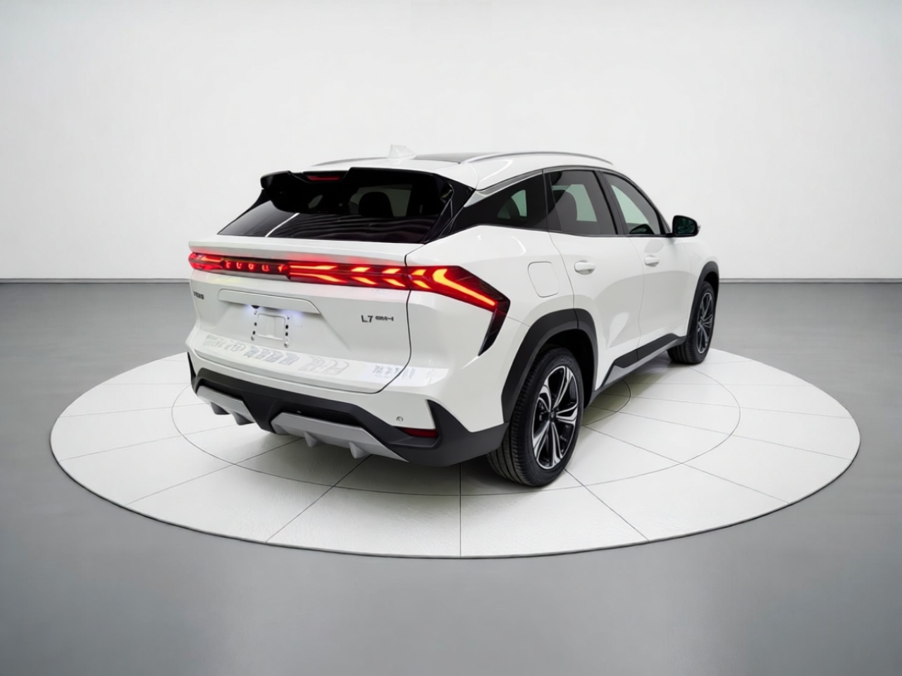 Geely Galaxy L7 2025 EM-i 115km Exploration Edition — снимка 6