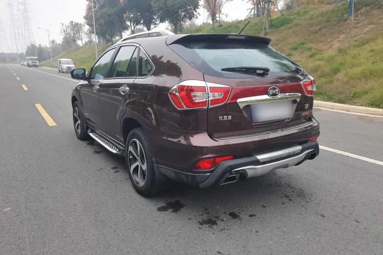 Used BYD S7 2015 2.0T Automatic Prestige Model
