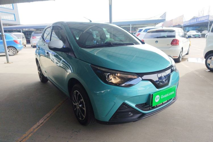 Used JMEV Xiao Qilin 2024 201km Comfort Version Front Right 45 Deg