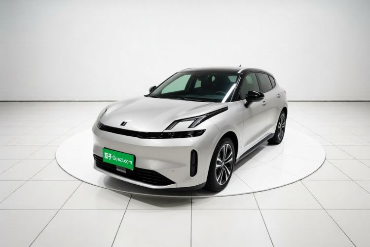 Used Lynk & Co 08 EM-P 2025 120km Long-Range Pro
